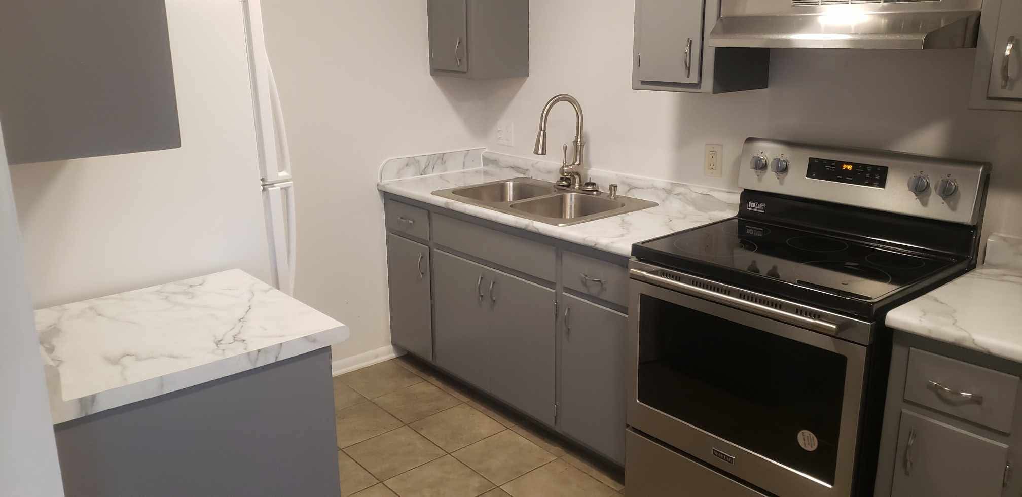 585 Edgewood Drive - 3